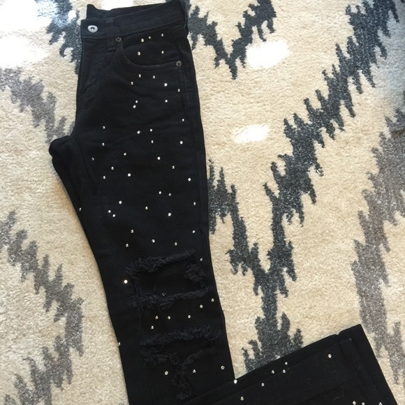 ✨CARMAR✨Studs & Rhinestone Distressed Jeans - Picture 5 of 6